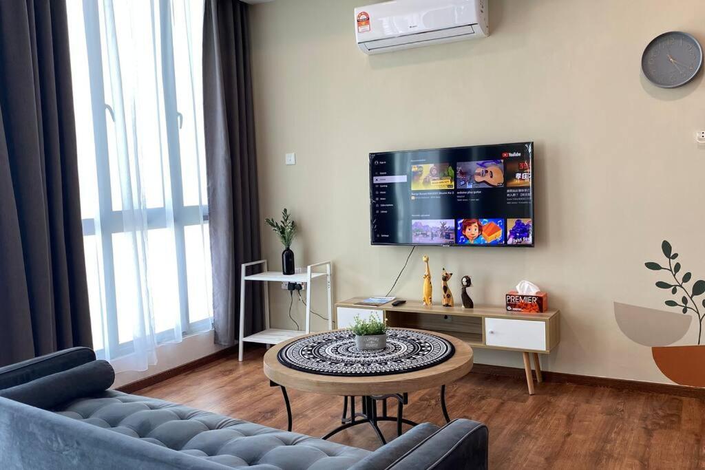 #1.3 Cozy 7Pax Large Beds 2B1R Vivacity Kuching Jazz Suites Exteriör bild