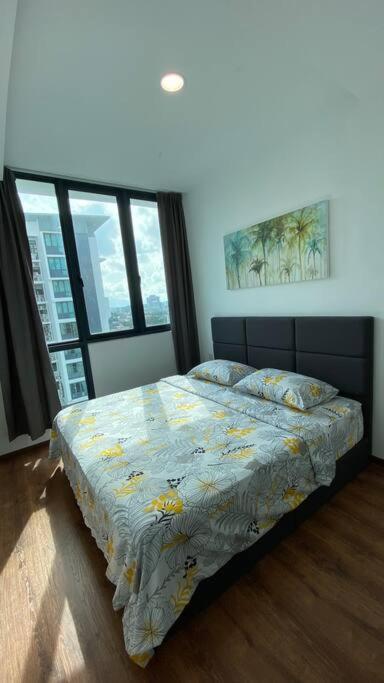 #1.3 Cozy 7Pax Large Beds 2B1R Vivacity Kuching Jazz Suites Exteriör bild