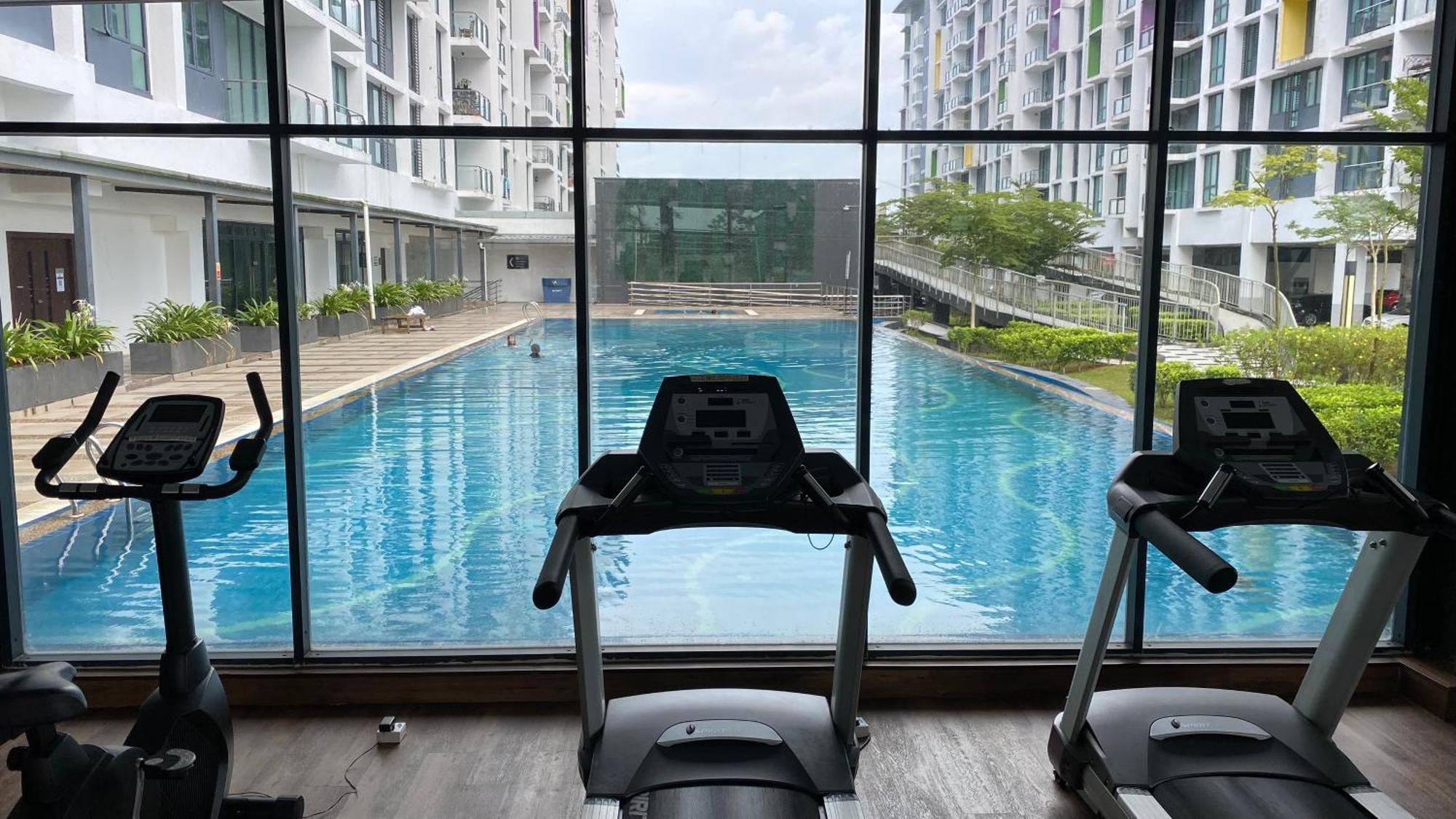 #1.3 Cozy 7Pax Large Beds 2B1R Vivacity Kuching Jazz Suites Exteriör bild